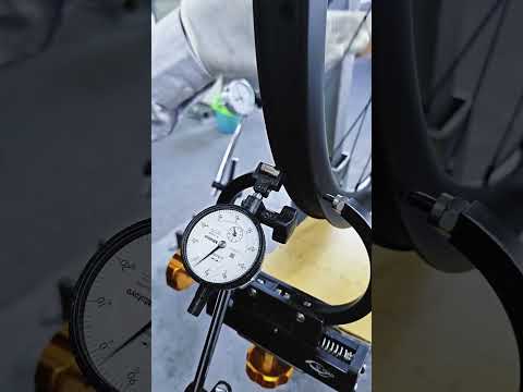 700C G24 그래블 휠 DT 스위스 허브 장착